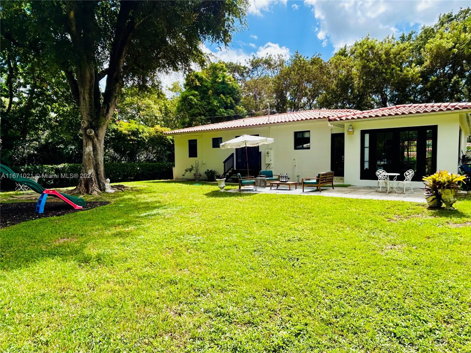 815 Mariana Ave, Coral Gables, Florida image 37