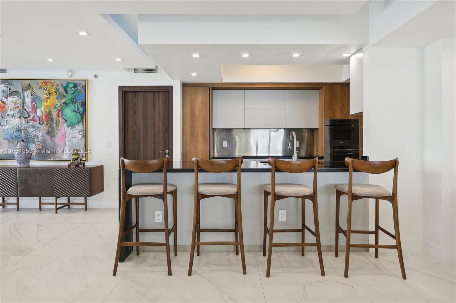 450 Alton Rd #901-902, Miami Beach FL 33139