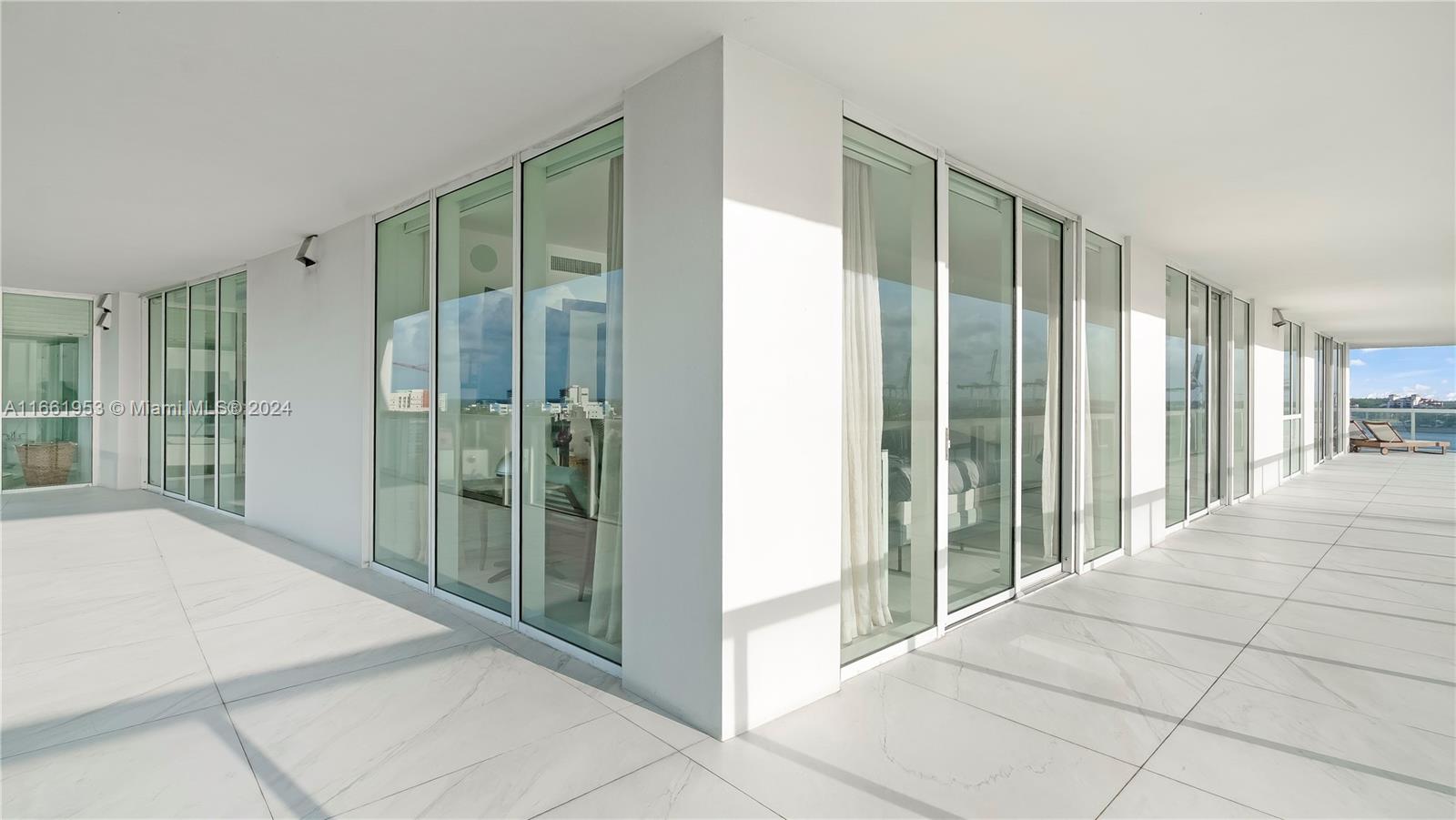 450 Alton Rd #901-902, Miami Beach FL 33139