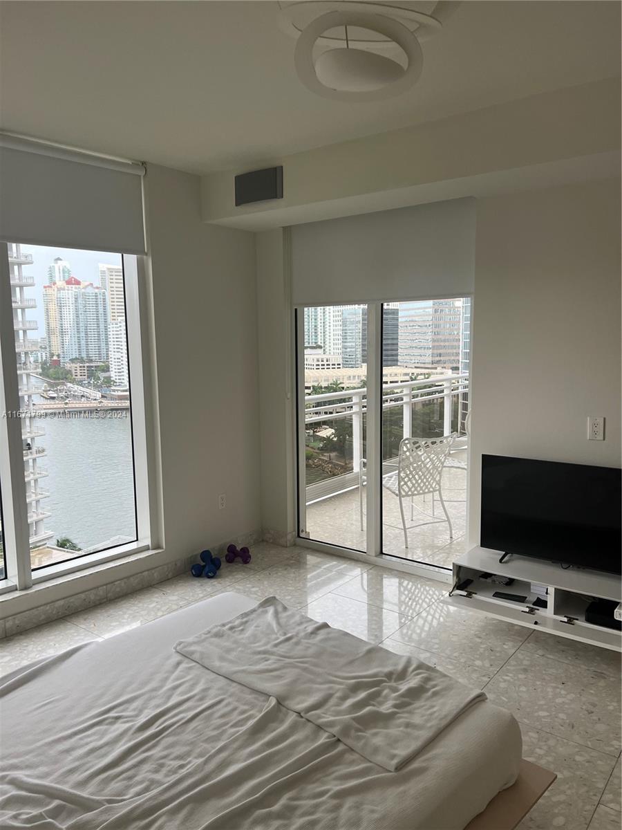 901 Brickell Key Blvd #1502, Miami FL 33131