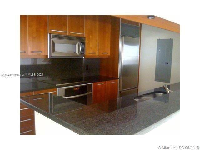 901 Brickell Key Blvd #1502, Miami FL 33131