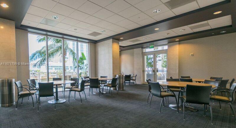 901 Brickell Key Blvd #1502, Miami FL 33131