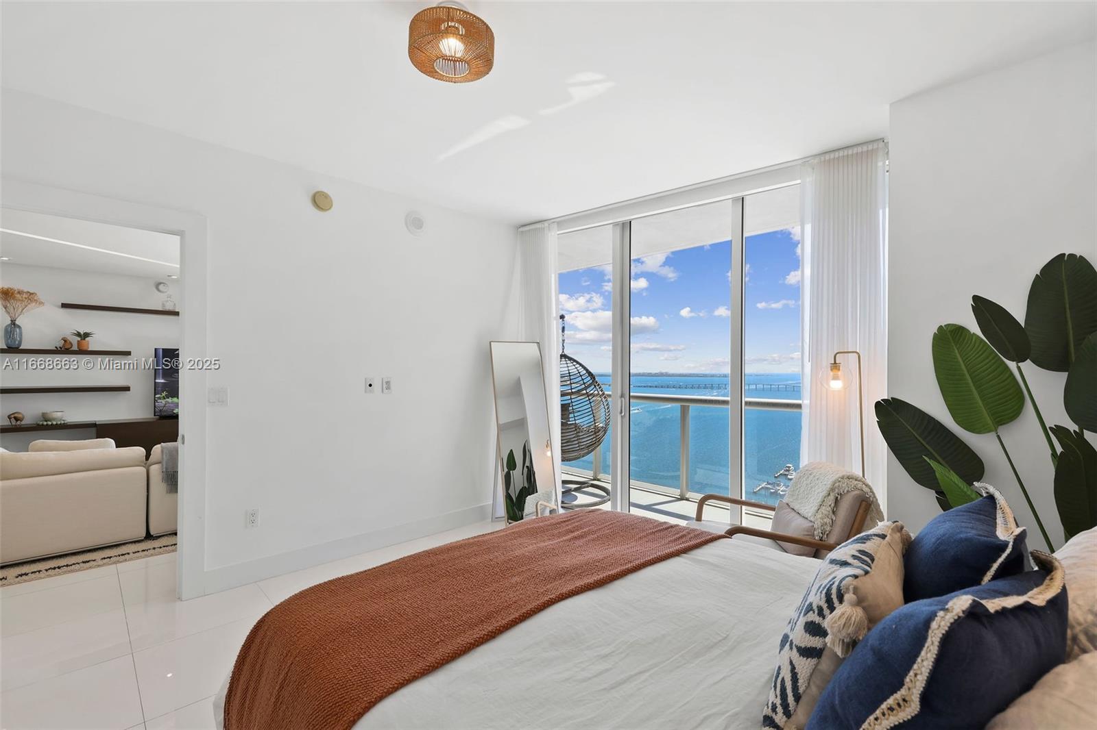 495 Brickell Ave #2905, Miami FL 33131