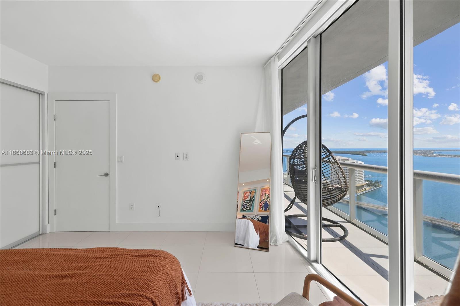 495 Brickell Ave #2905, Miami FL 33131
