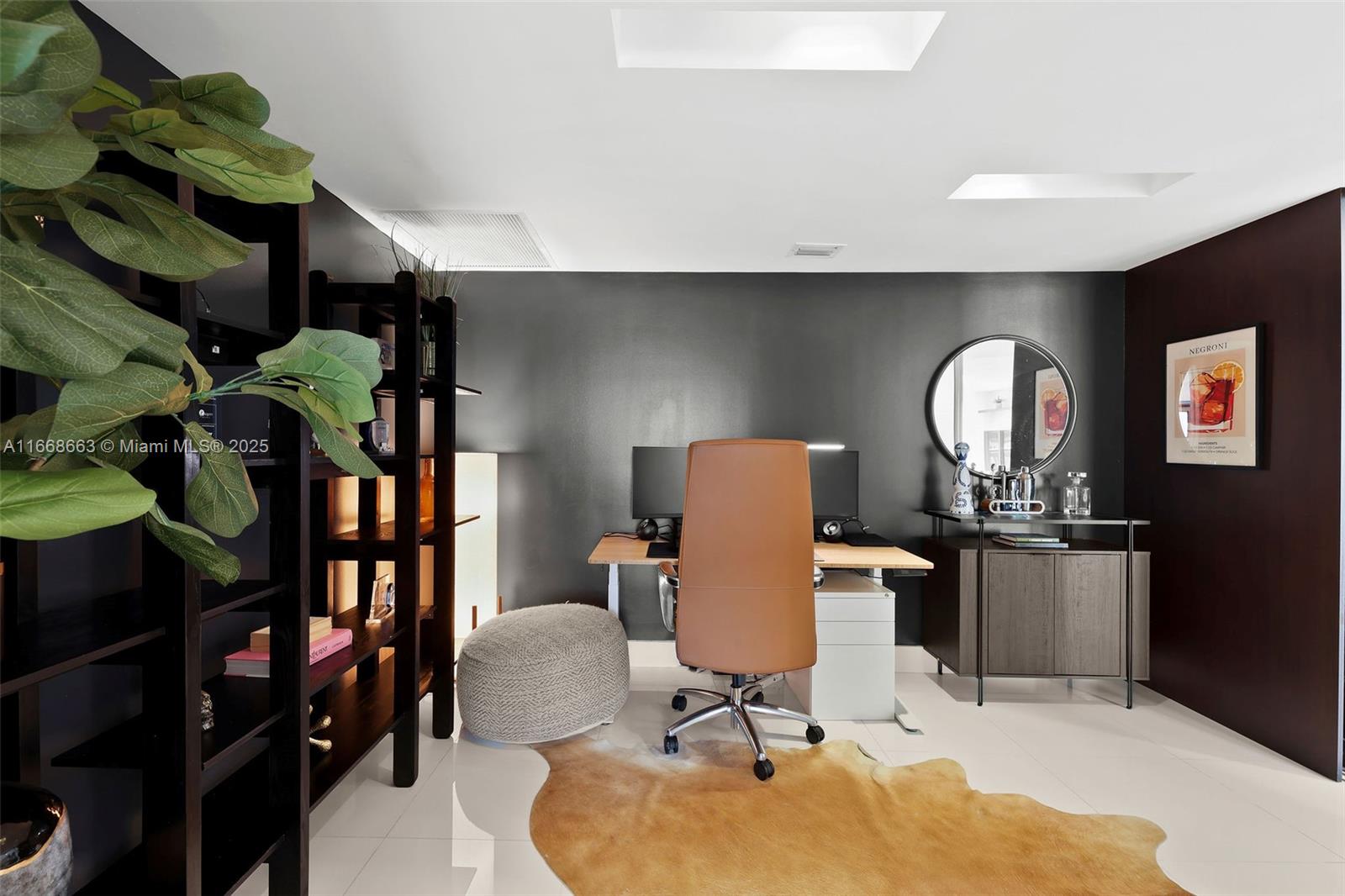 495 Brickell Ave #2905, Miami FL 33131