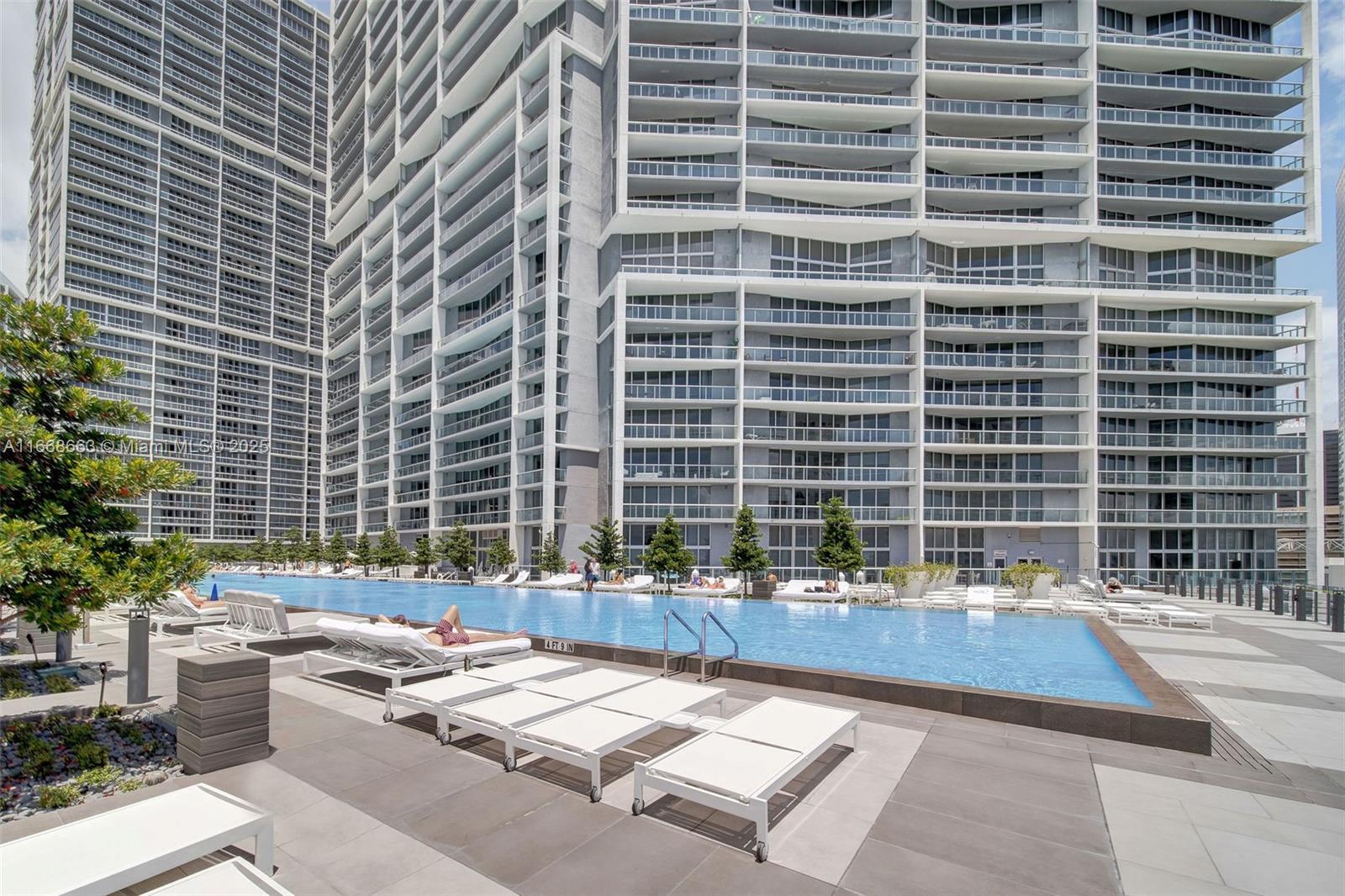495 Brickell Ave #2905, Miami FL 33131