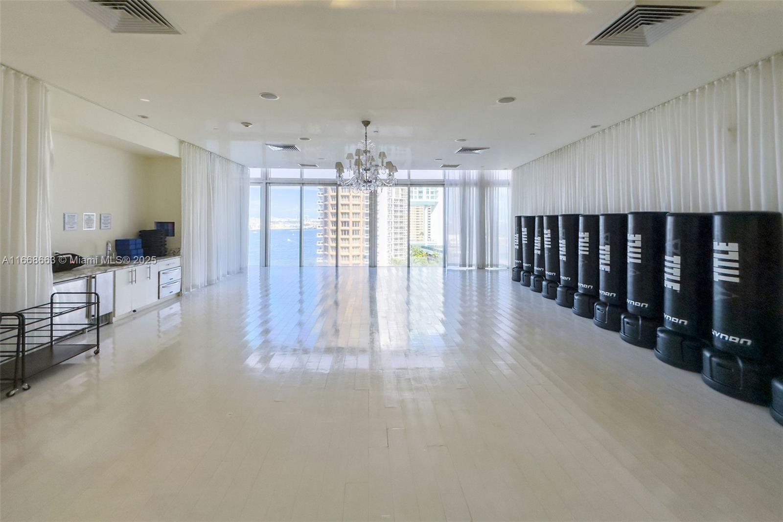 495 Brickell Ave #2905, Miami FL 33131