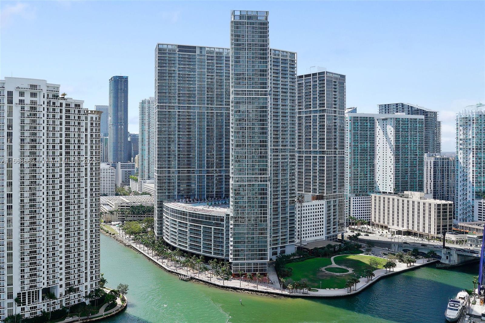 495 Brickell Ave #2905, Miami FL 33131