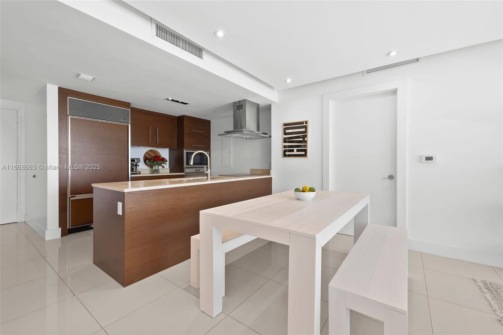 495 Brickell Ave #2905, Miami FL 33131