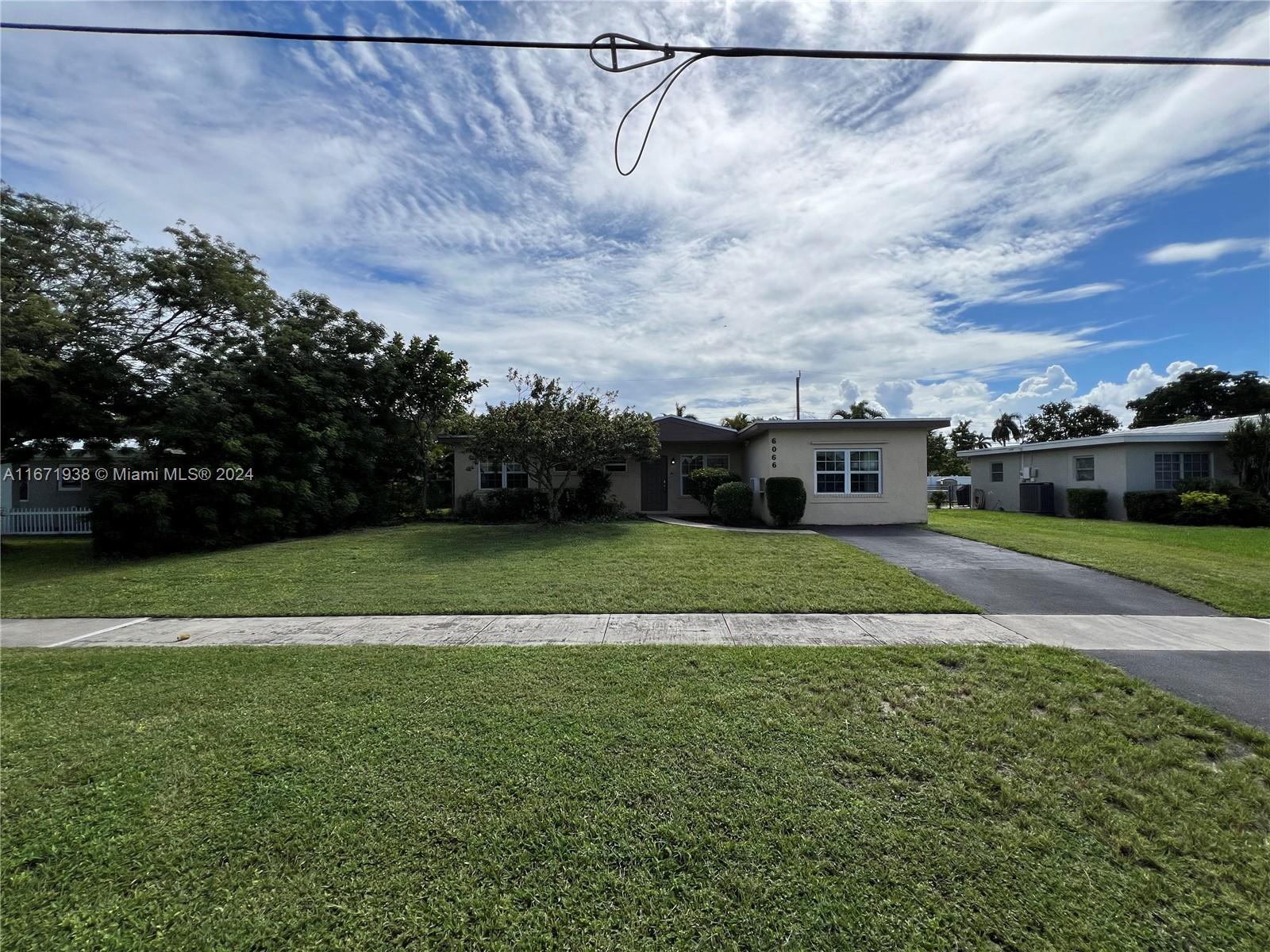 6066 NW 18th St, Margate, Florida image 40