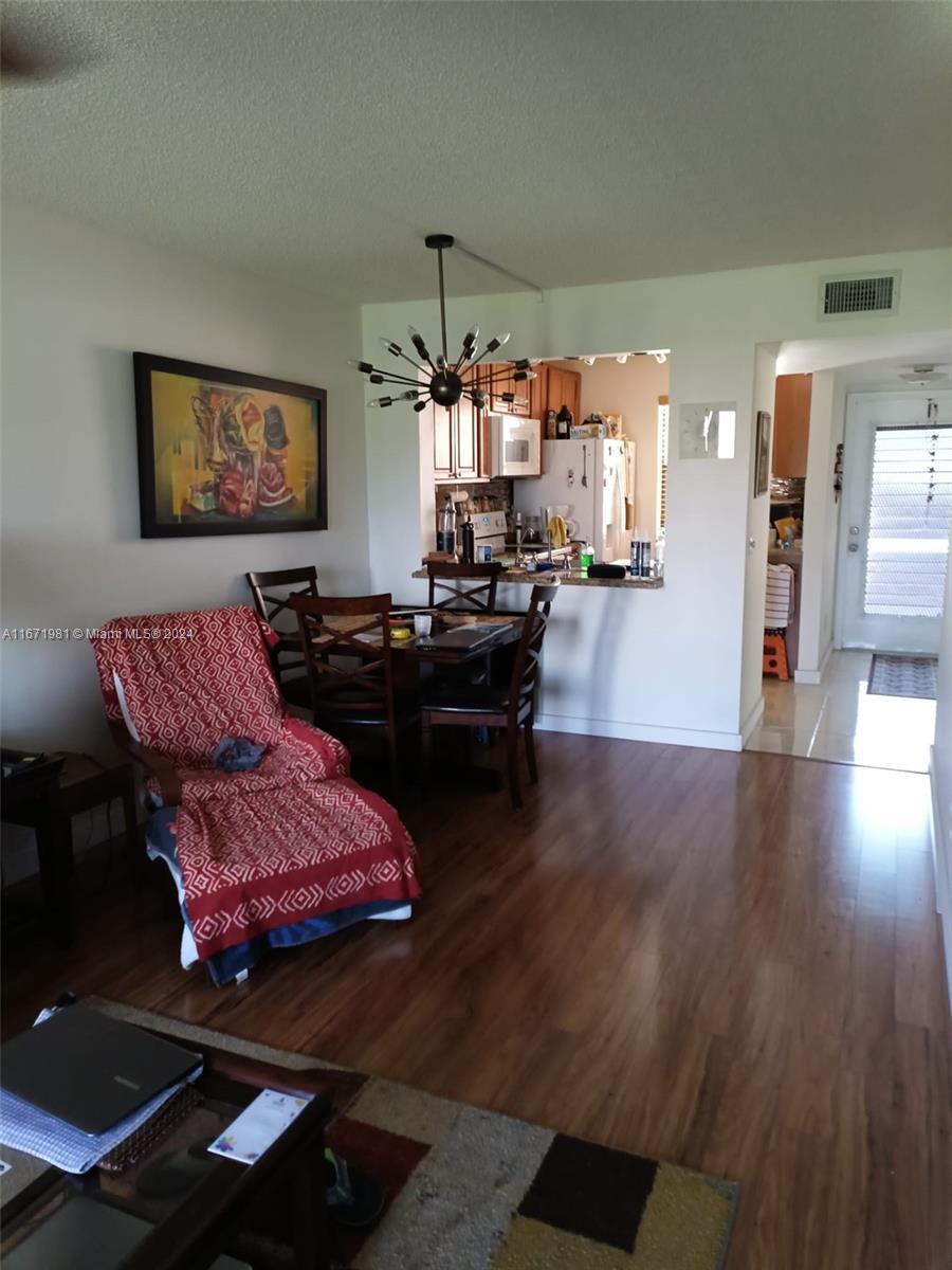 10402 Sunrise Lakes Blvd #201, Sunrise, Florida image 10