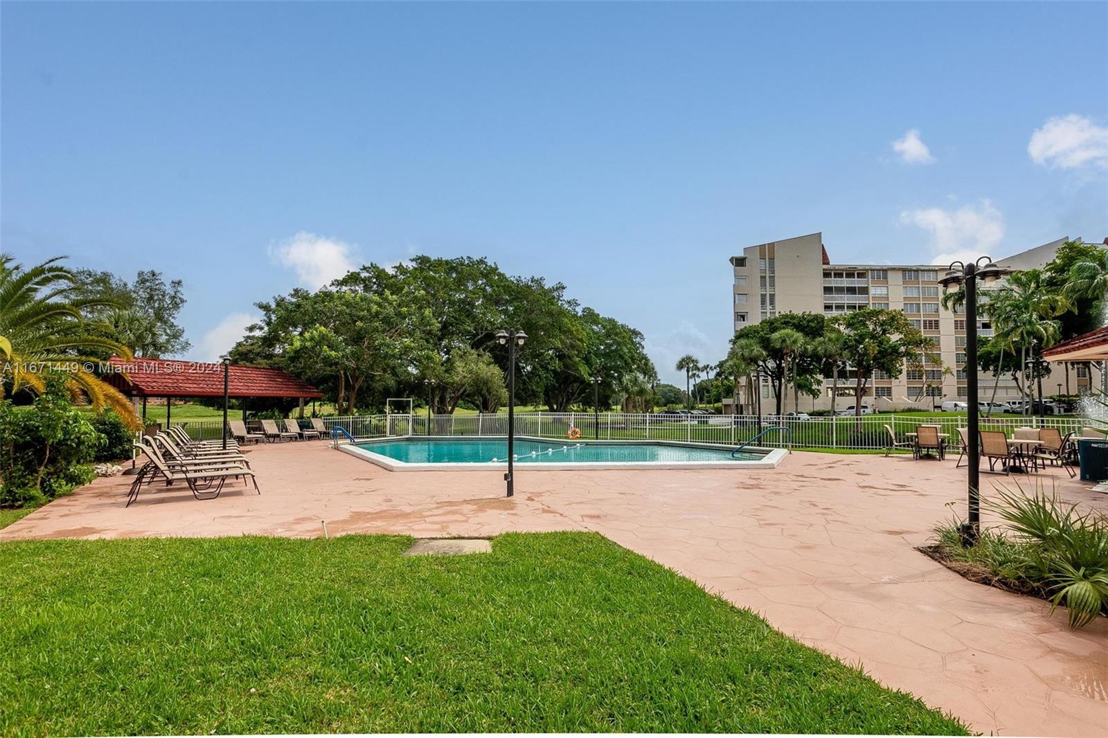 7041 Environ Blvd #229, Lauderhill, Florida image 32