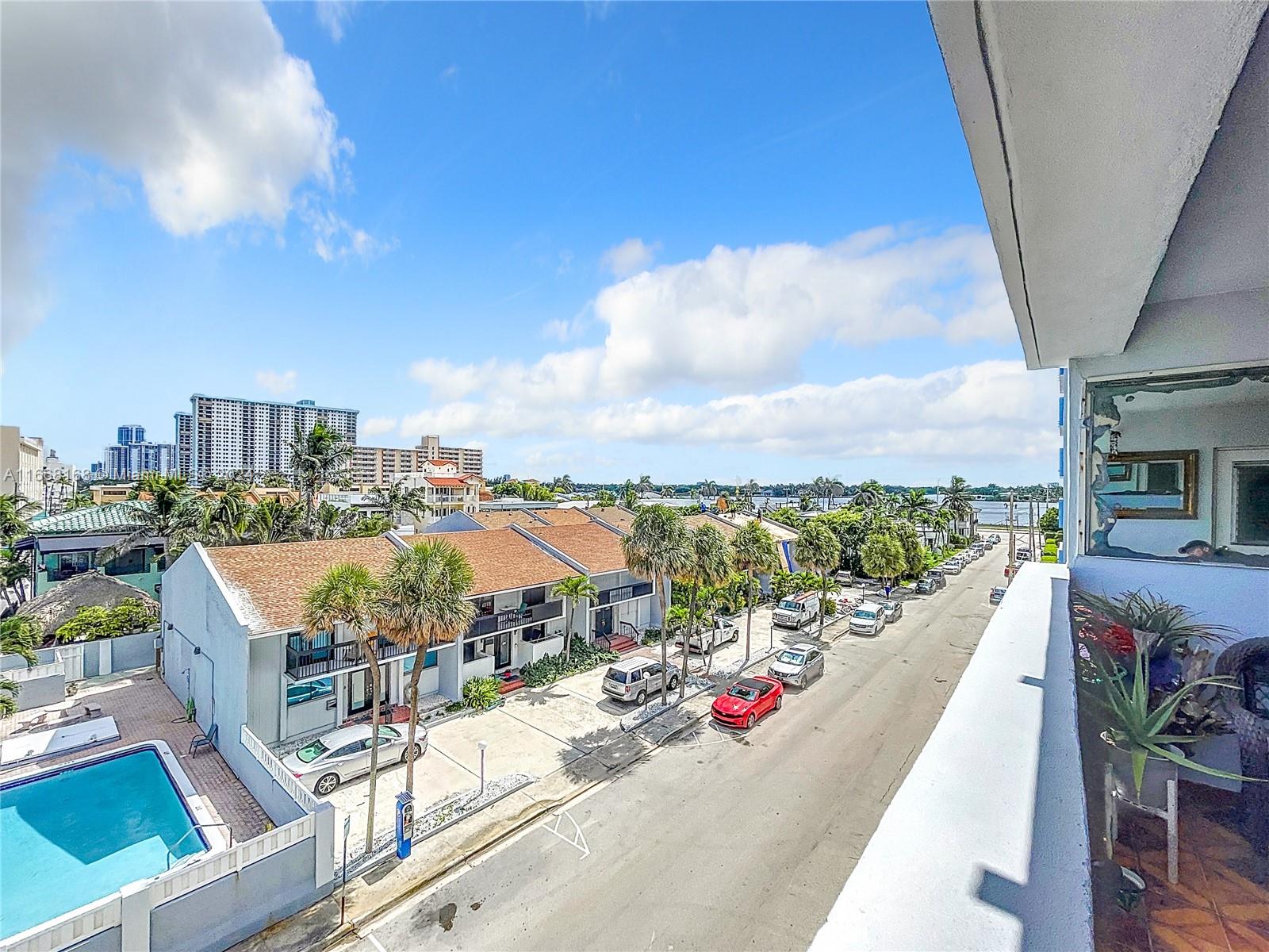 320 S Surf Rd #401, Hollywood, Florida image 27