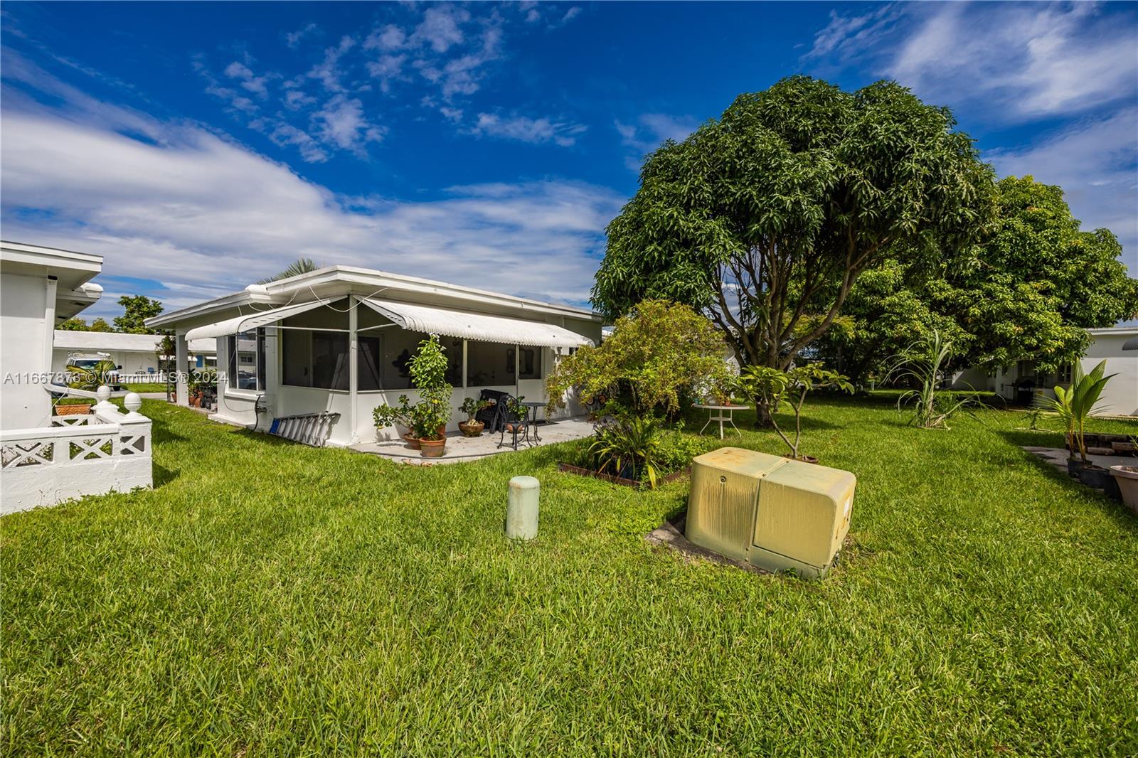 6712 NW 71st St, Tamarac, Florida image 8