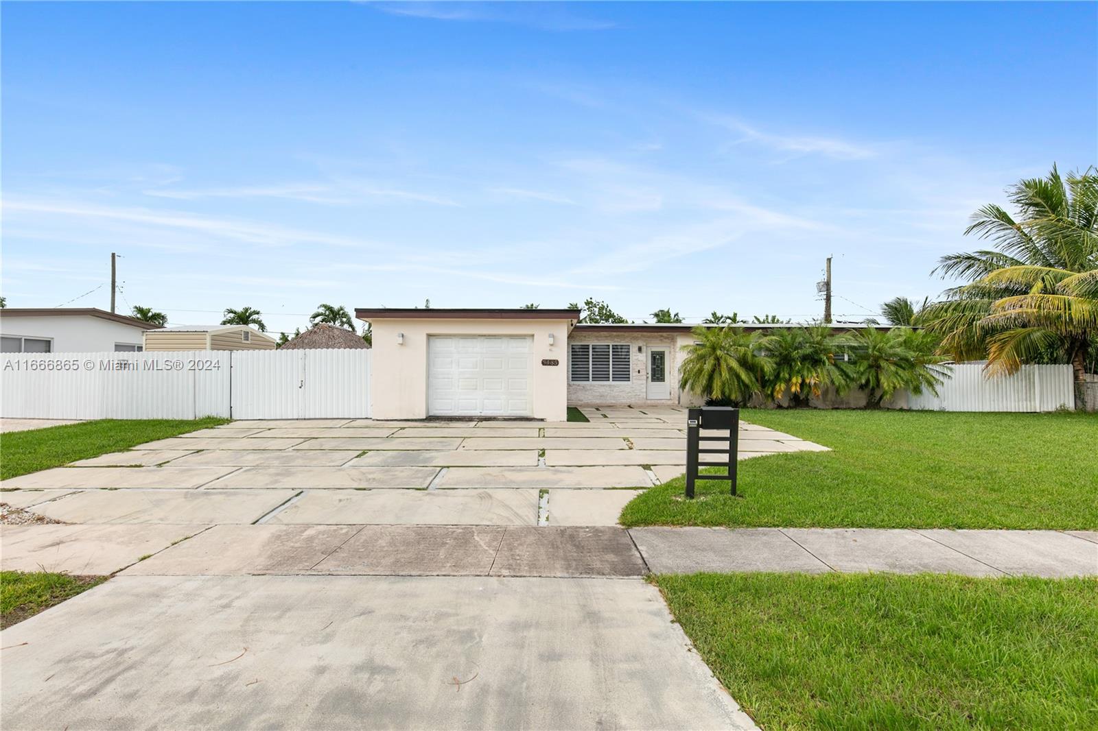 9485 Thanksgiving Dr, Cutler Bay, Florida image 1