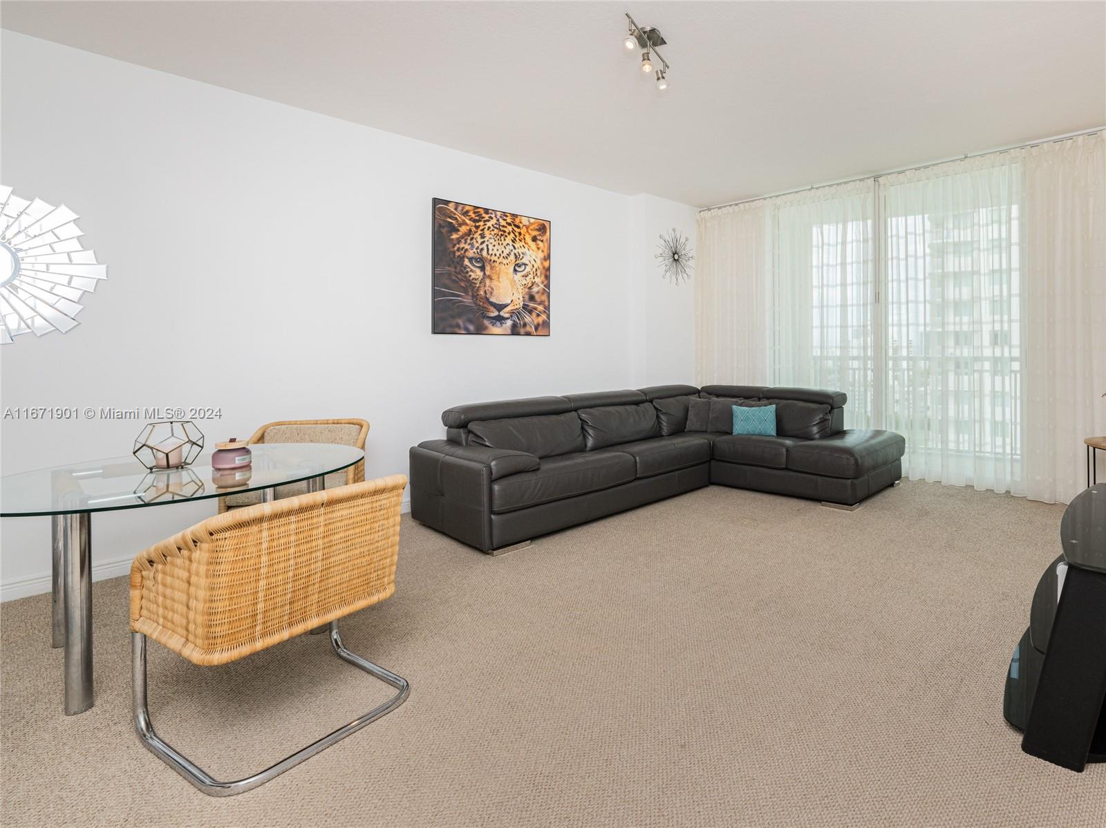 Listing Photo 7