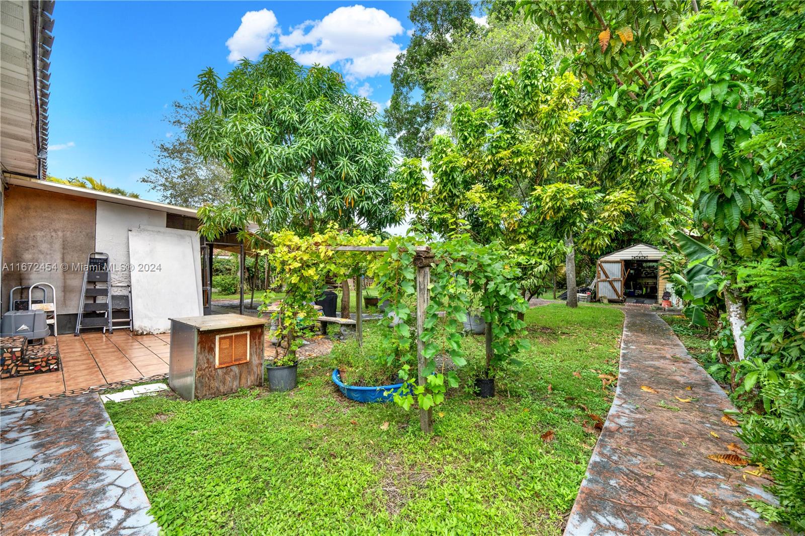 265 Cherokee St, Miami Springs, Florida image 24