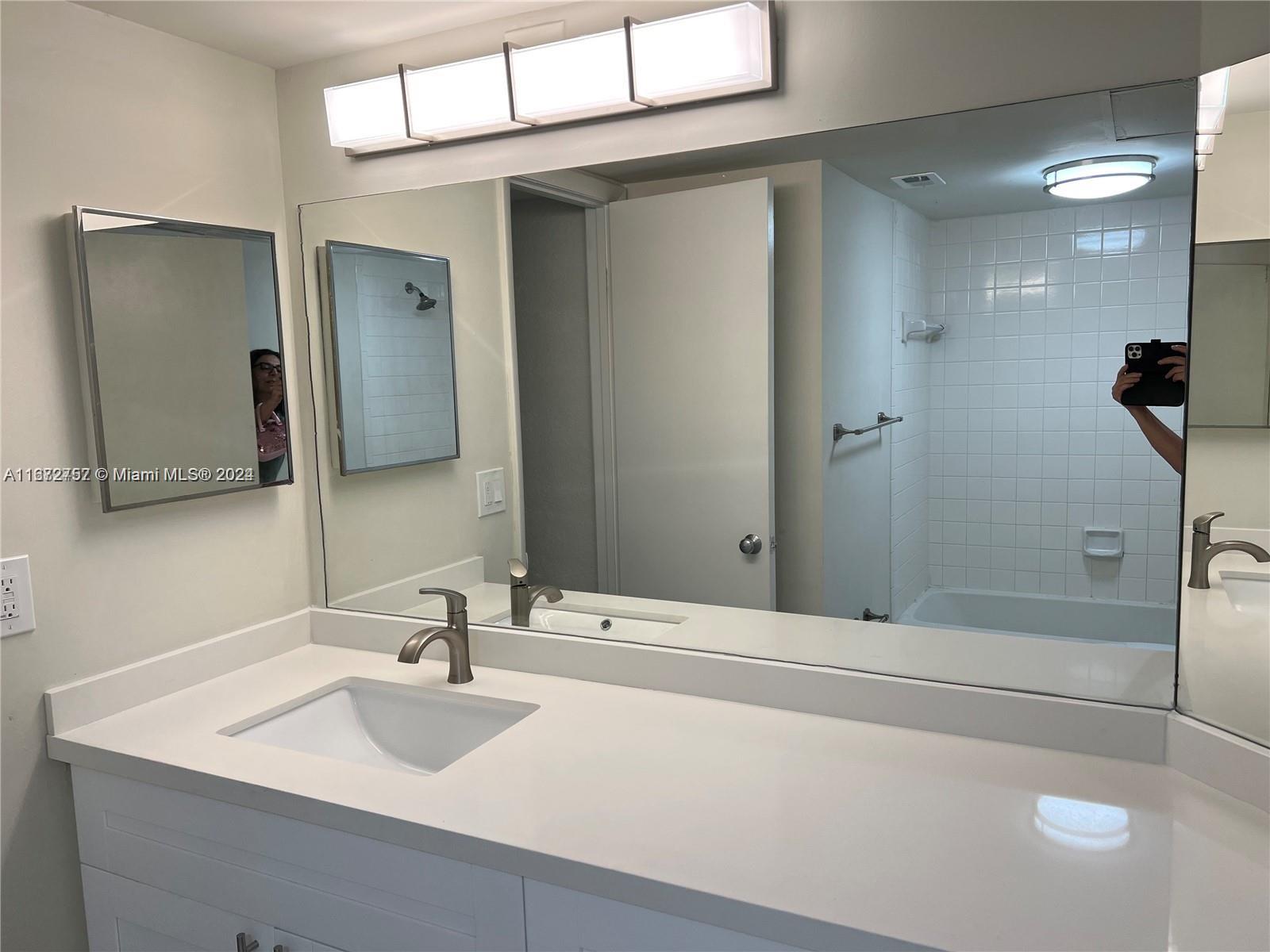 2811 N Oakland Forest Dr #309, Oakland Park, Florida image 19