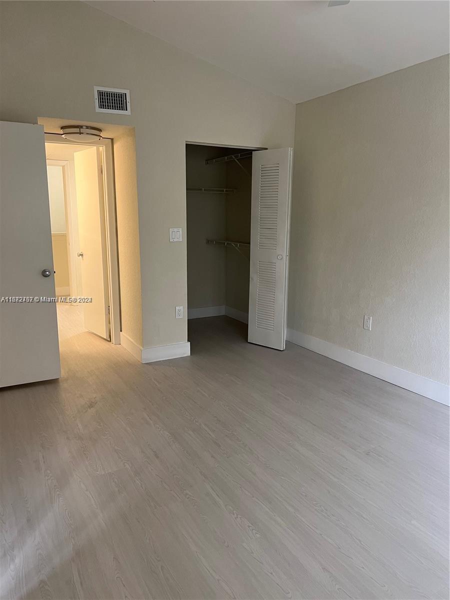 2811 N Oakland Forest Dr #309, Oakland Park, Florida image 20