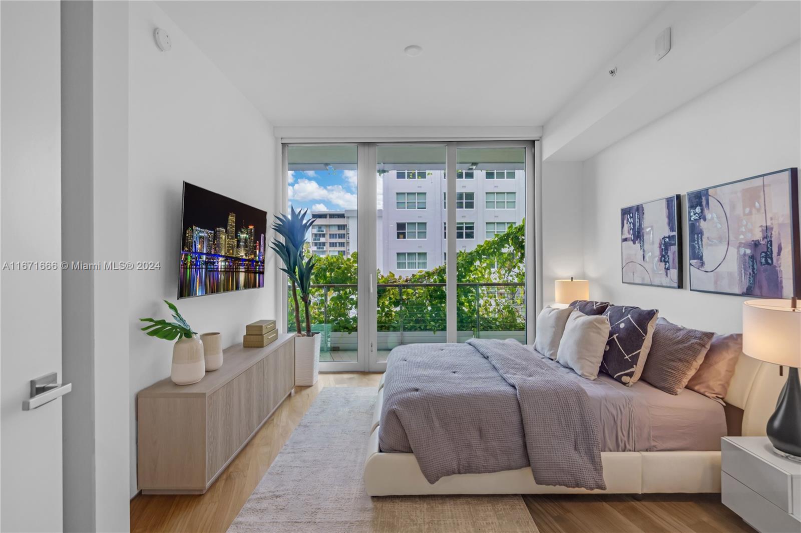 1300 Monad Ter #9D, Miami Beach FL 33139
