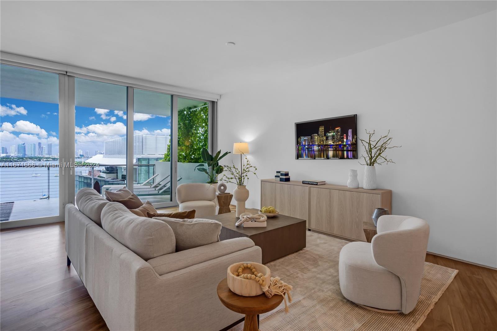 1300 Monad Ter #9D, Miami Beach FL 33139