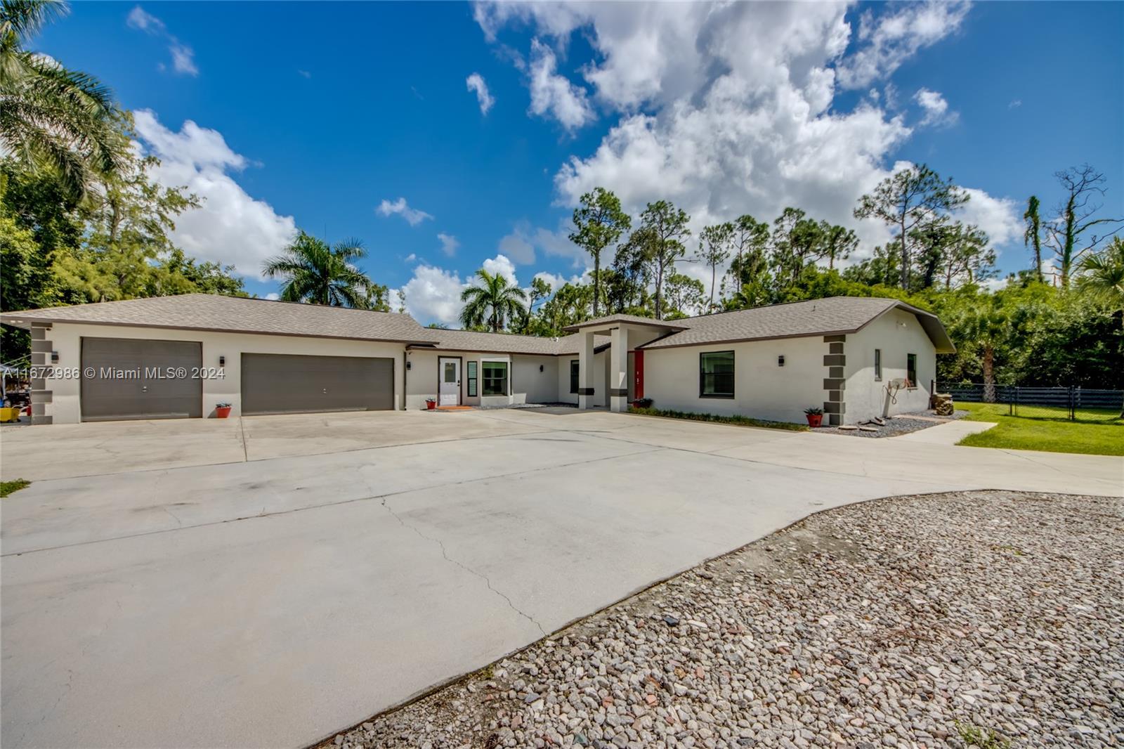 11981 Plantation Road, Fort Myers, Florida image 1