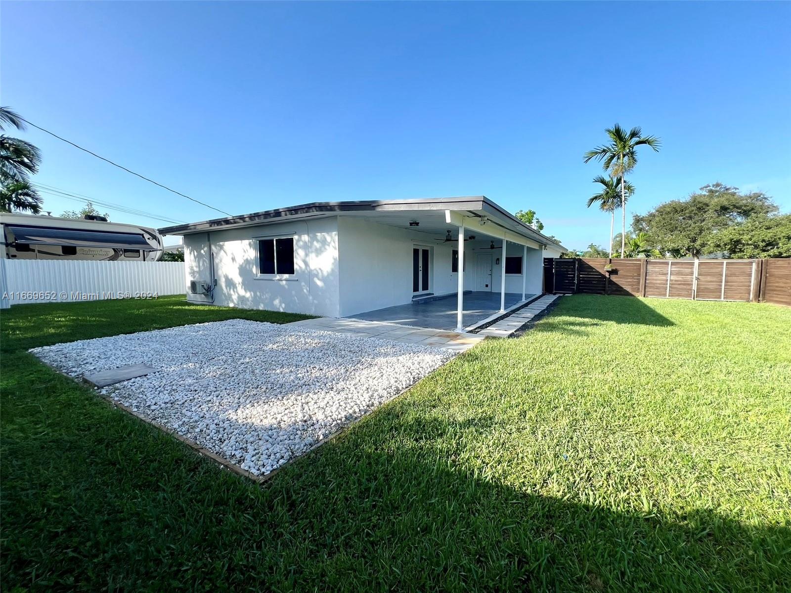 20415 Leeward Ln, Cutler Bay, Florida image 34