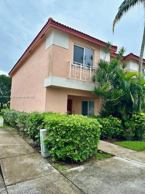 763 NW 208th Ter, Pembroke Pines, Florida image 1