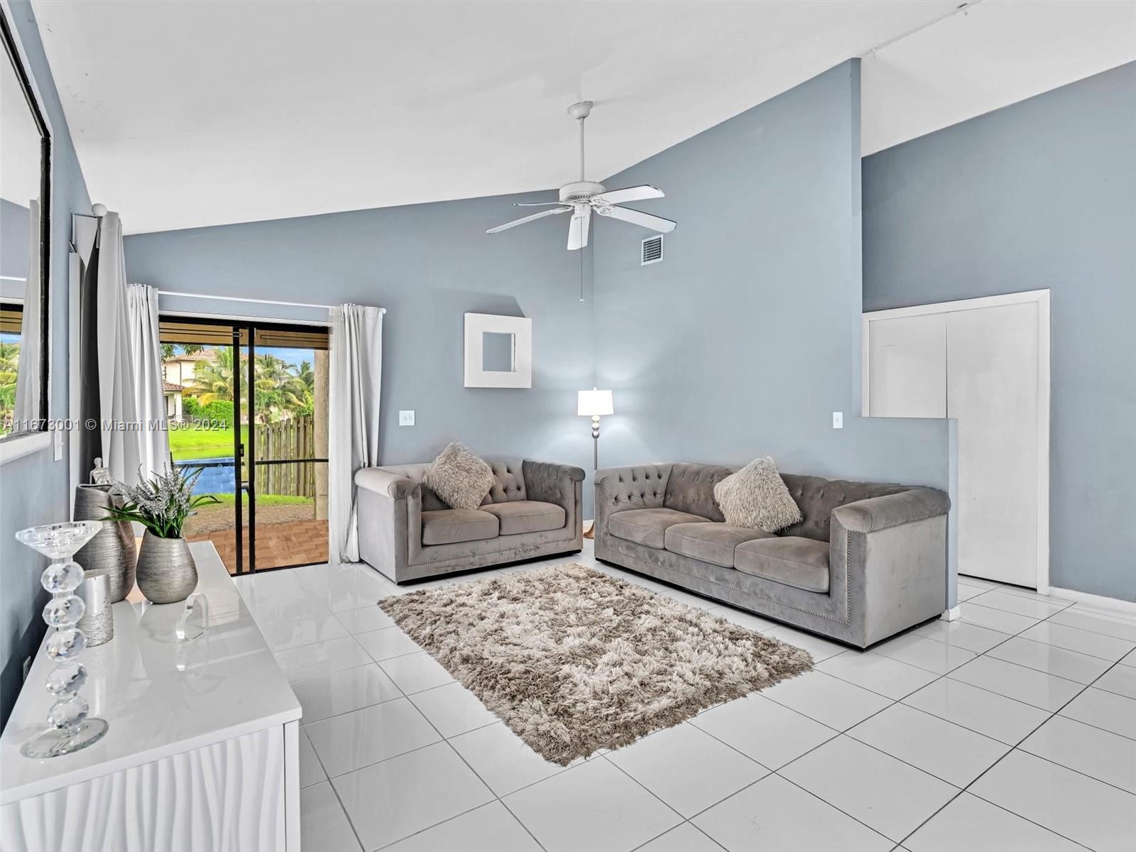 820 SW 113th Ter, Pembroke Pines, Florida image 10