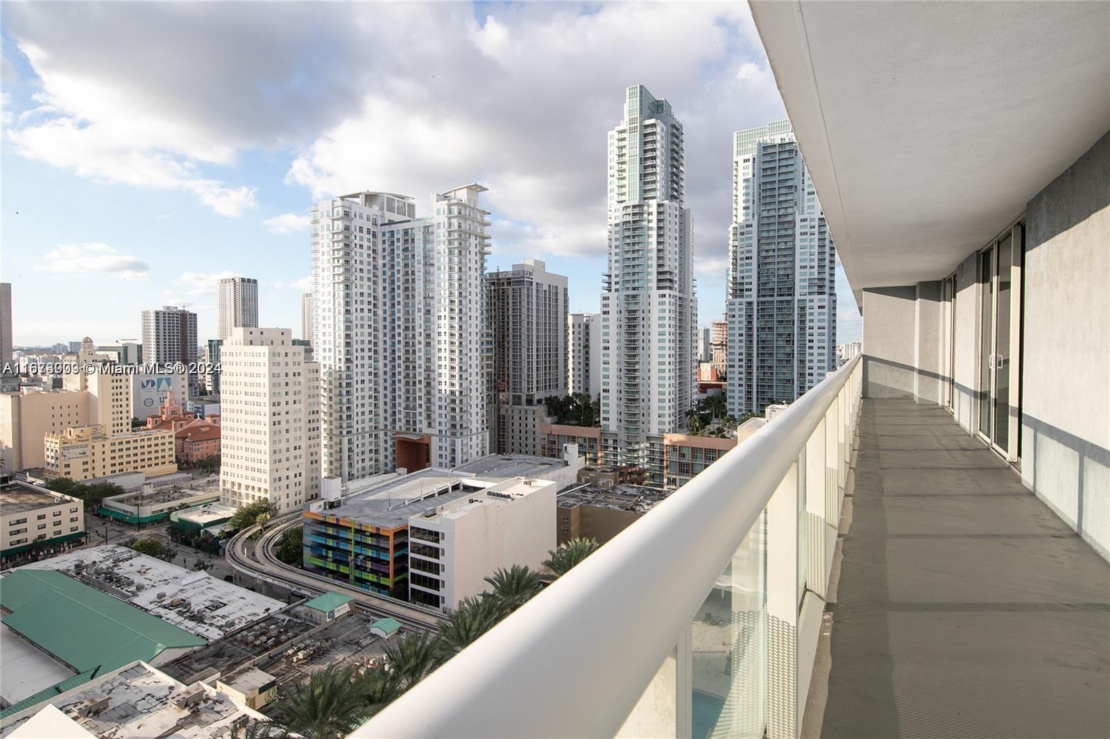 50 Biscayne Blvd #2211, Miami FL 33132