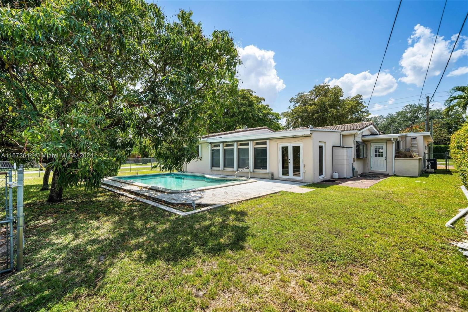 701 Albatross St, Miami Springs, Florida image 20