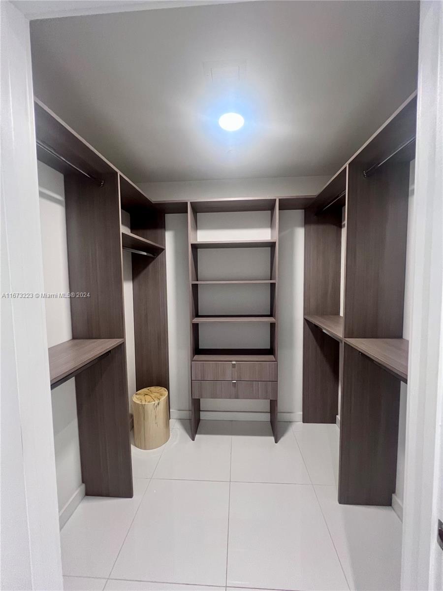 851 NE 1st Ave #1907, Miami FL 33132