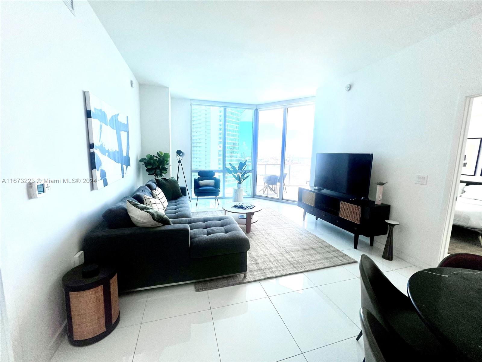 851 NE 1st Ave #1907, Miami FL 33132