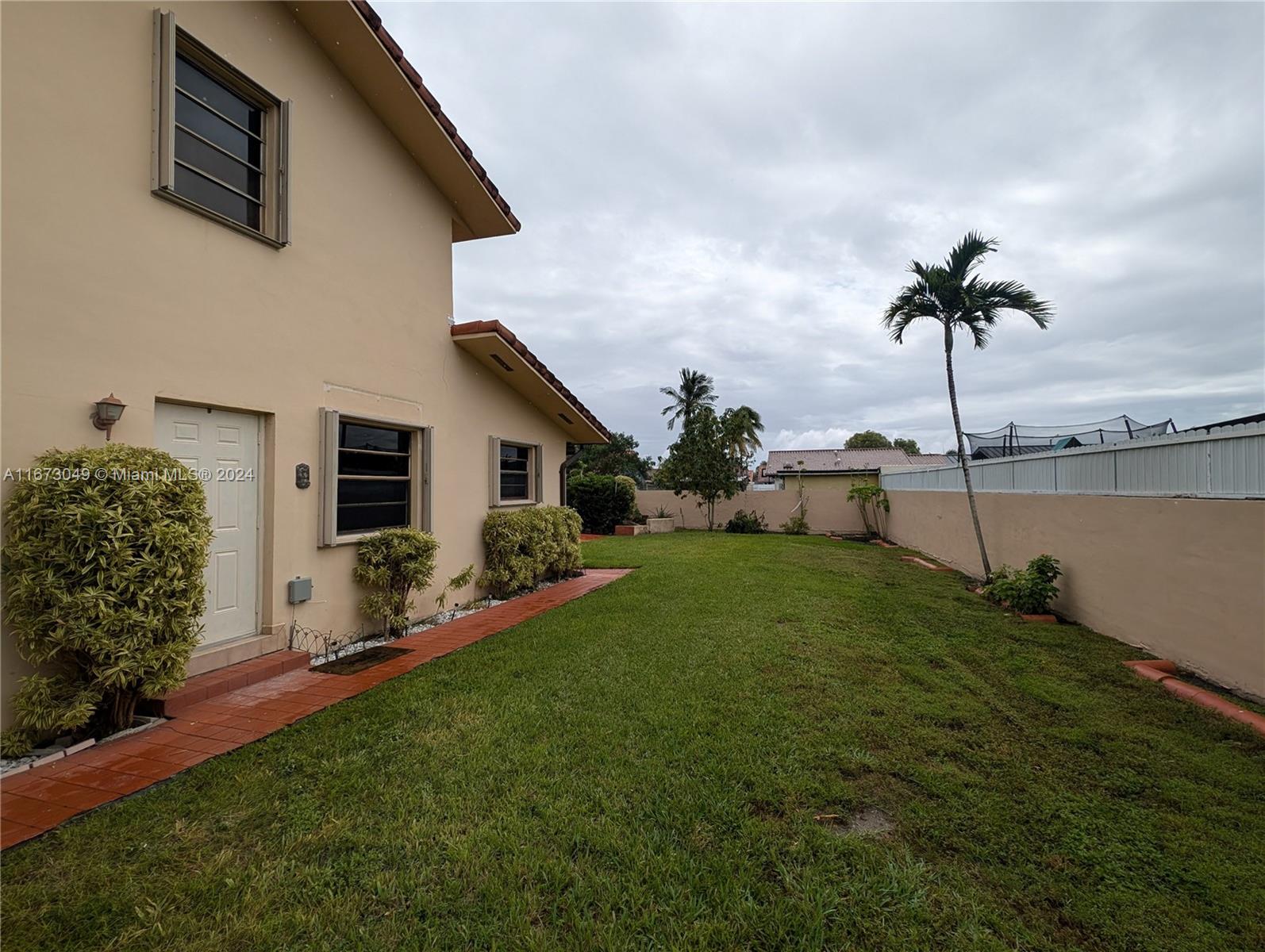 10300 NW 130th St, Hialeah Gardens, Florida image 16