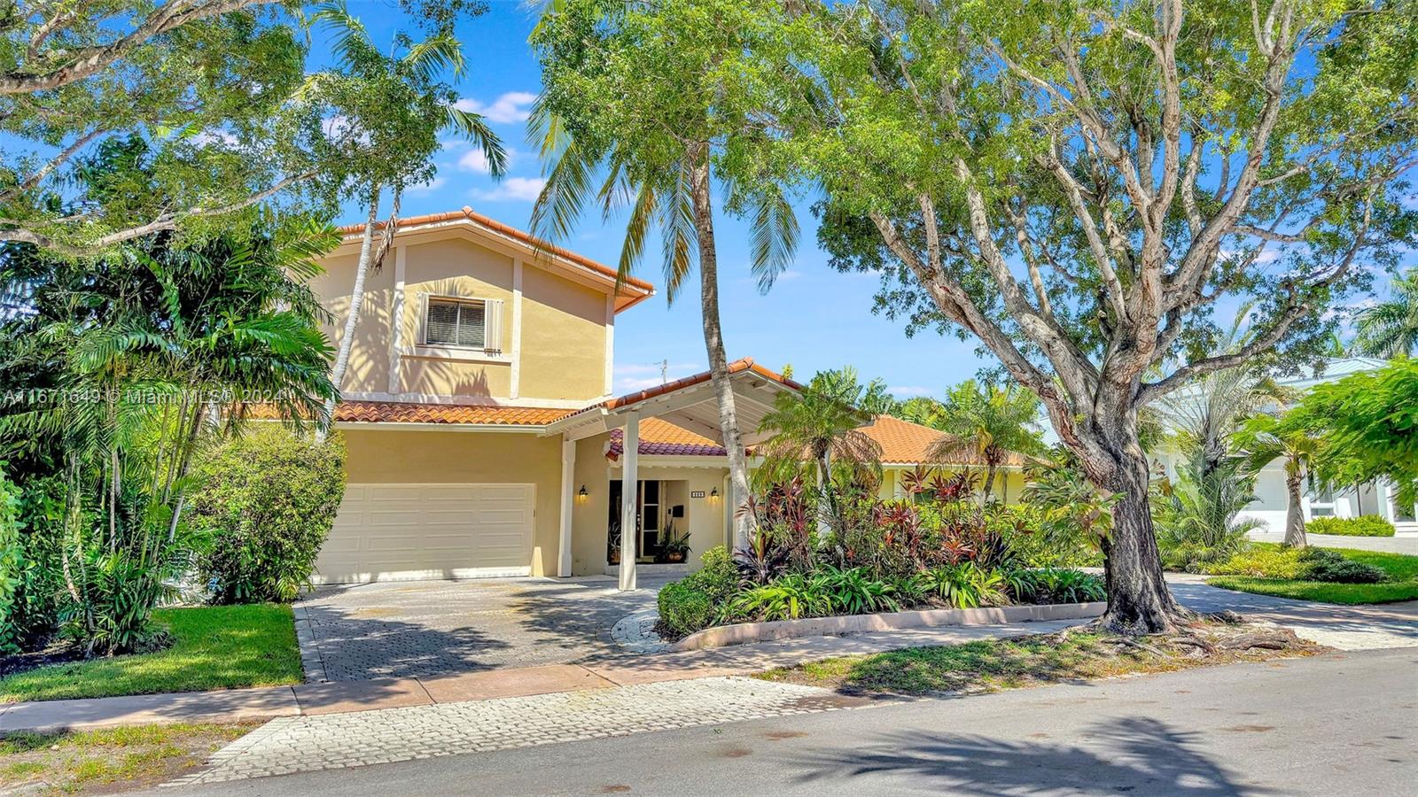 269 W Mashta Dr, Key Biscayne, Florida image 3