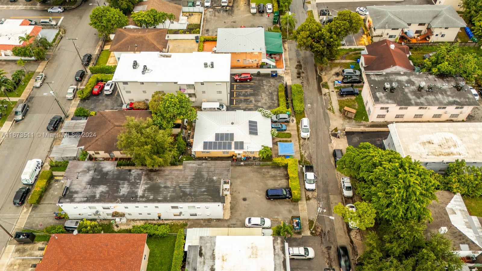 Residentialincome, Miami, Florida image 40