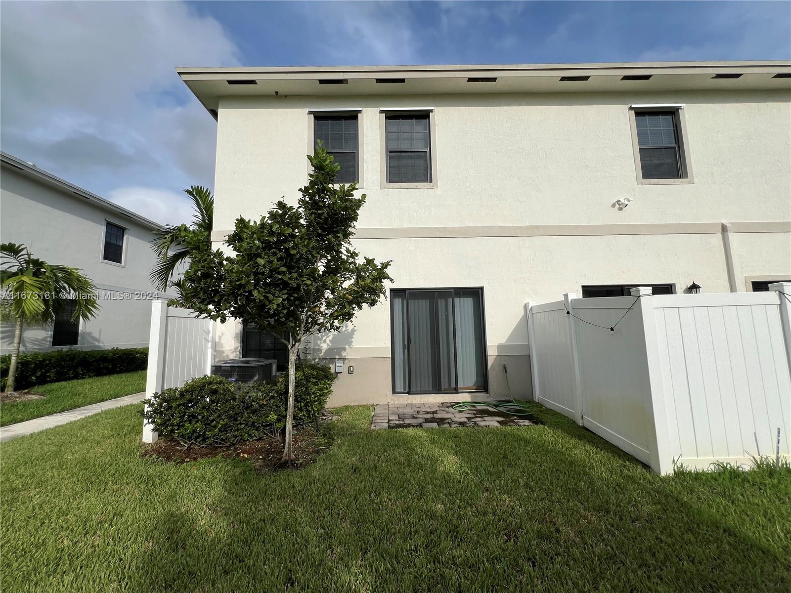 1150 SW 6th Ct, Florida City, Florida image 7