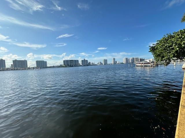 17878 N Bay Rd #207, Sunny Isles Beach, Florida image 2