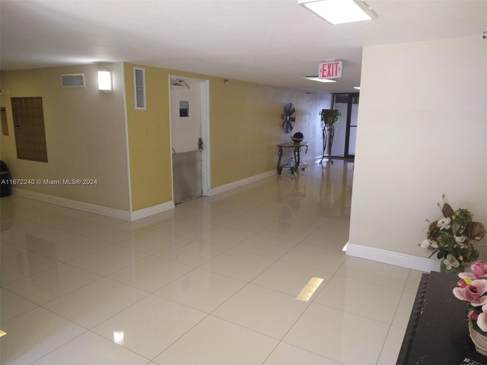 17878 N Bay Rd #207, Sunny Isles Beach, Florida image 35