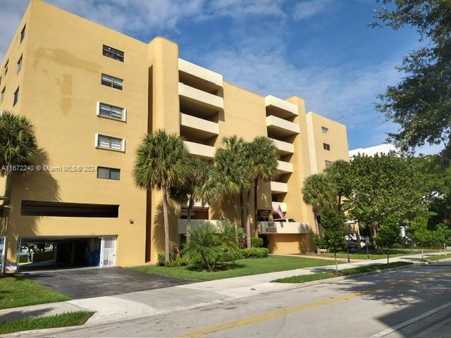 17878 N Bay Rd #207, Sunny Isles Beach, Florida image 40