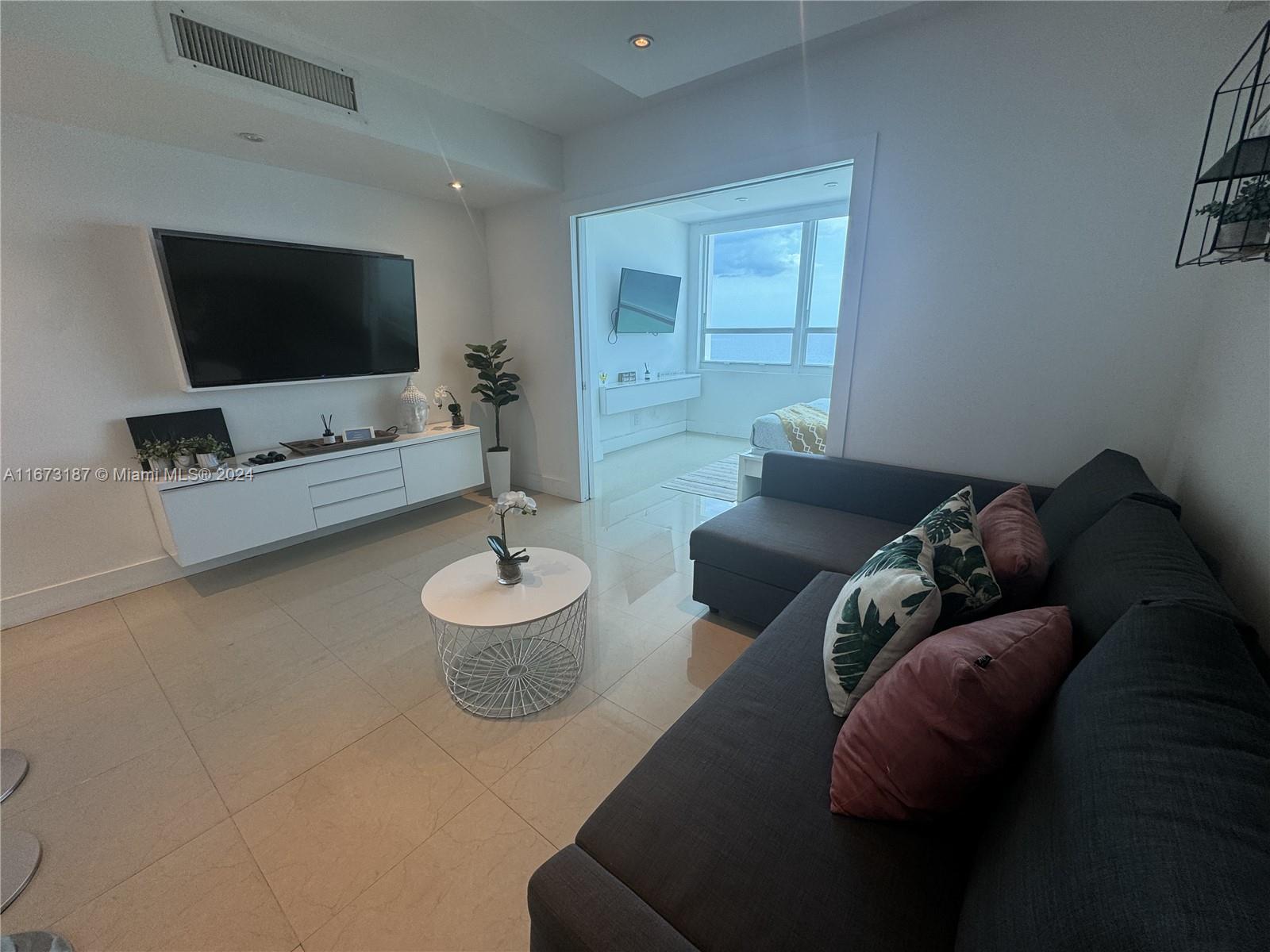 5445 Collins Ave #1132, Miami Beach, Florida image 4