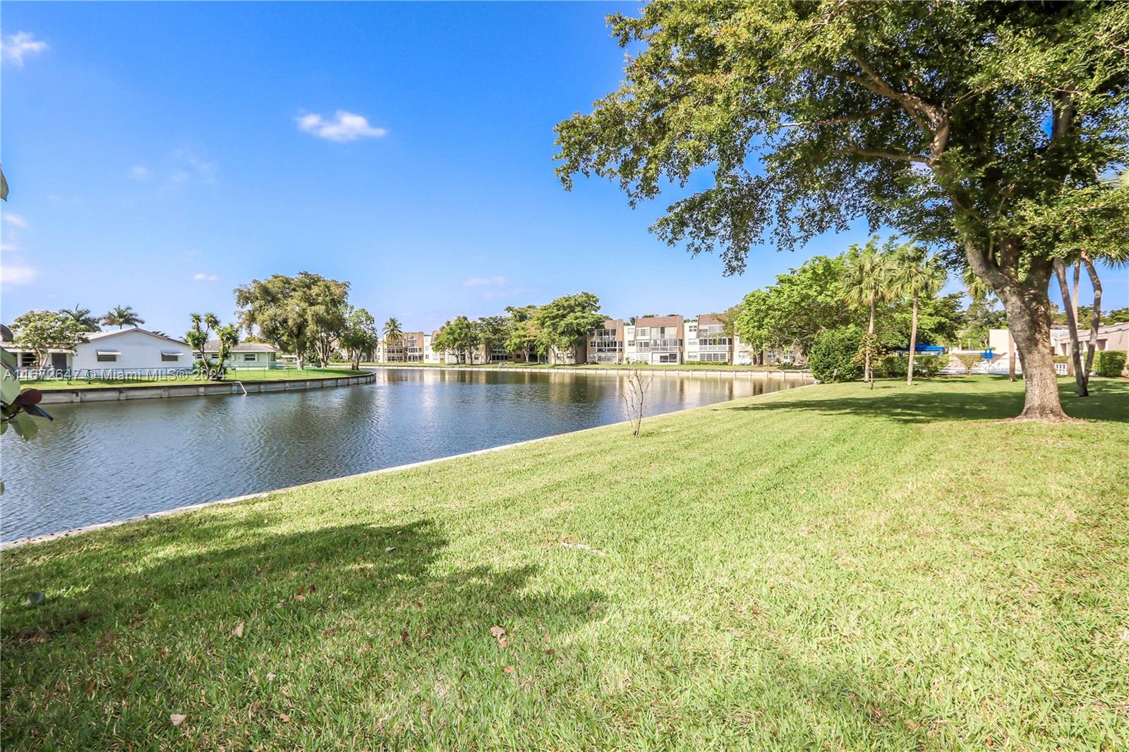 9150 Lime Bay Blvd #212, Tamarac, Florida image 16