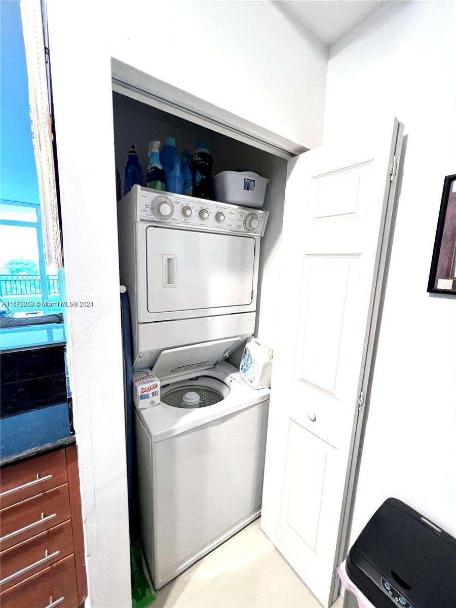3232 Coral #605, Miami FL 33145