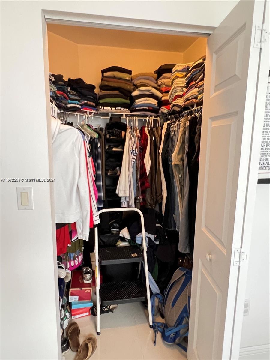 3232 Coral #605, Miami FL 33145