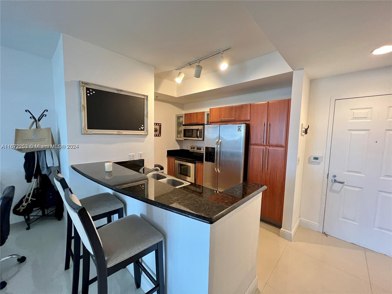 3232 Coral #605, Miami FL 33145