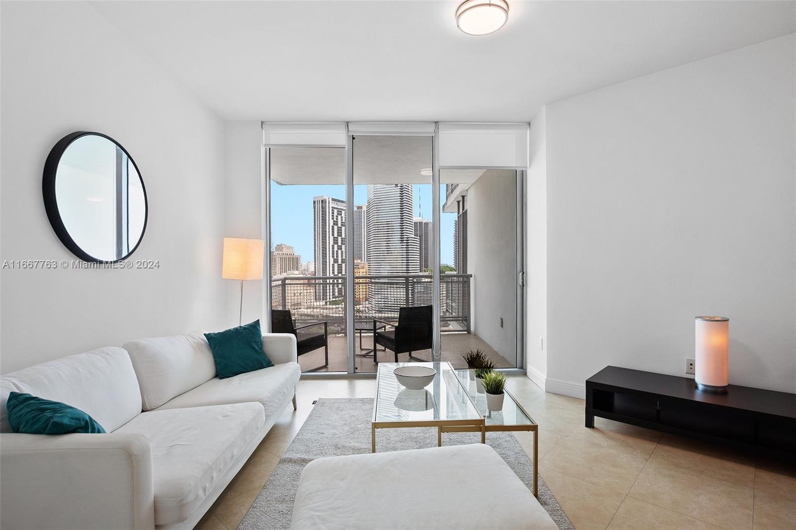 350 S Miami Ave #1811, Miami FL 33130