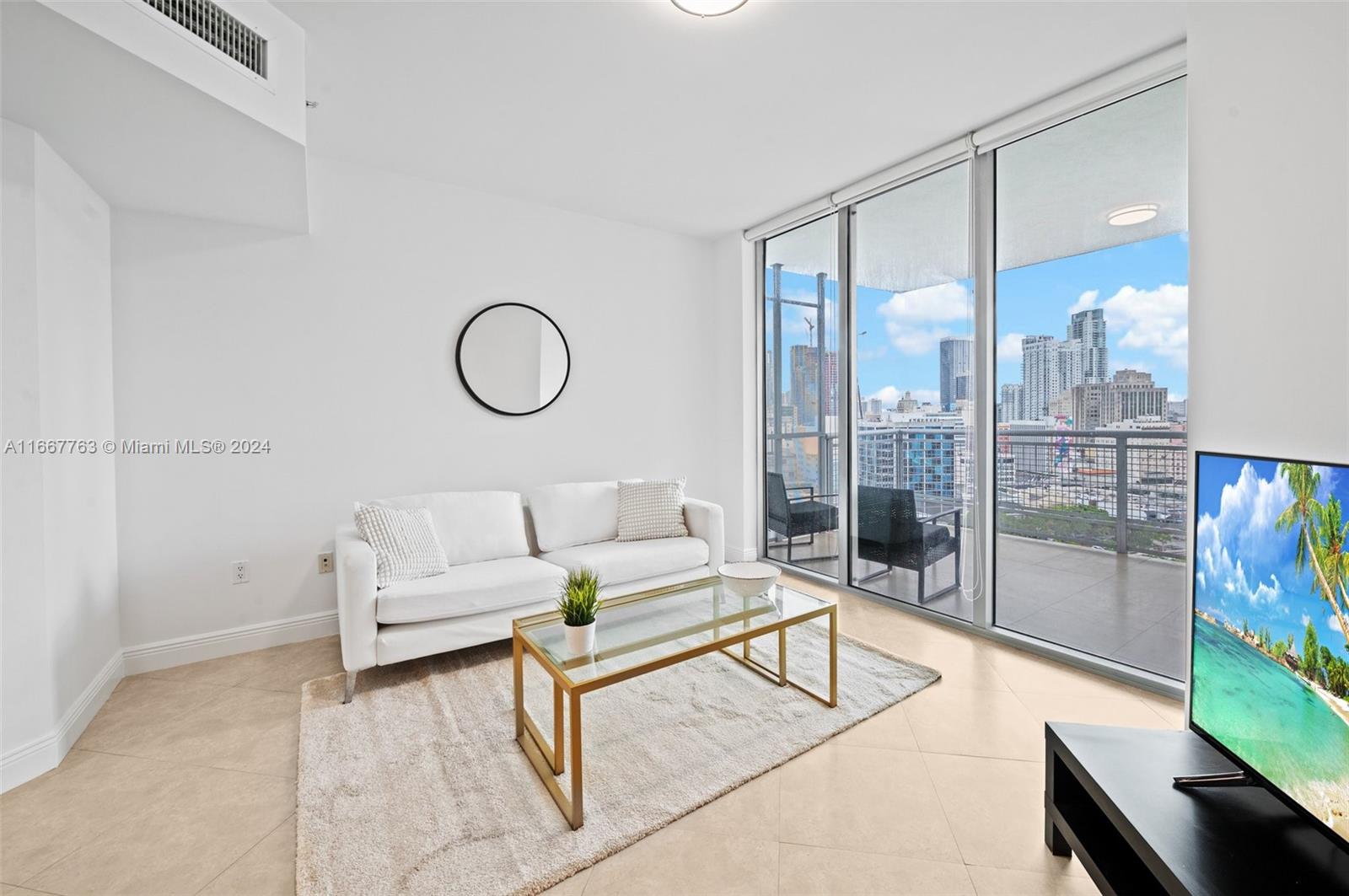 350 S Miami Ave #1811, Miami FL 33130