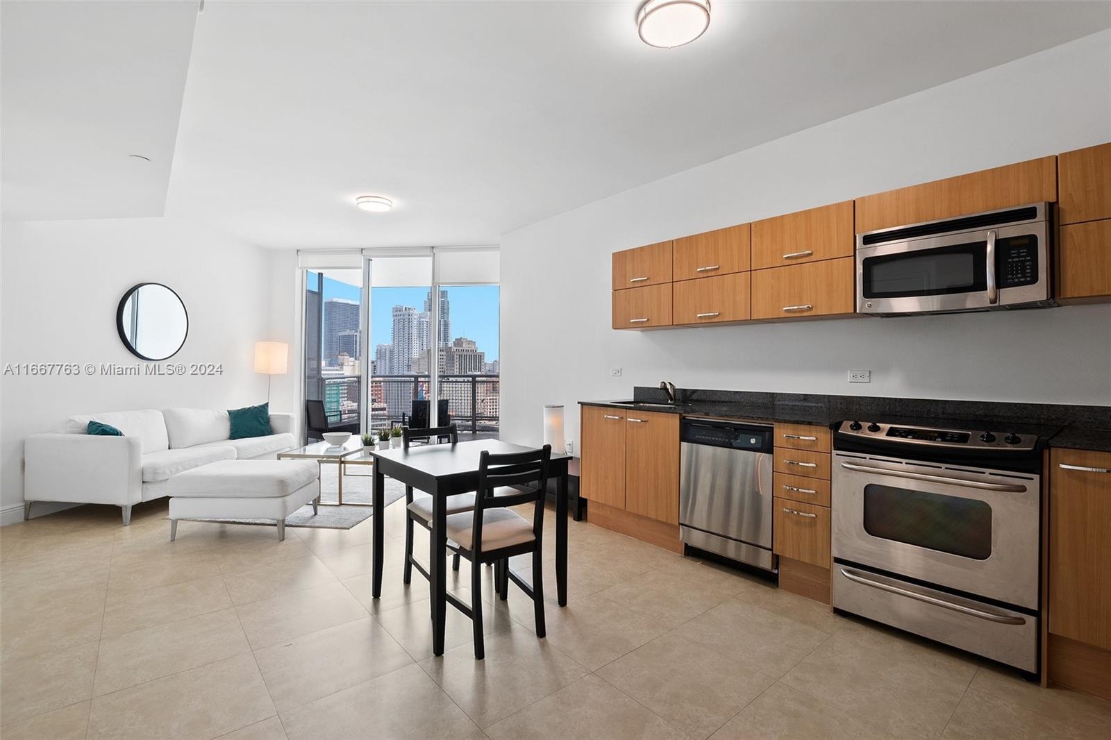 350 S Miami Ave #1811, Miami FL 33130