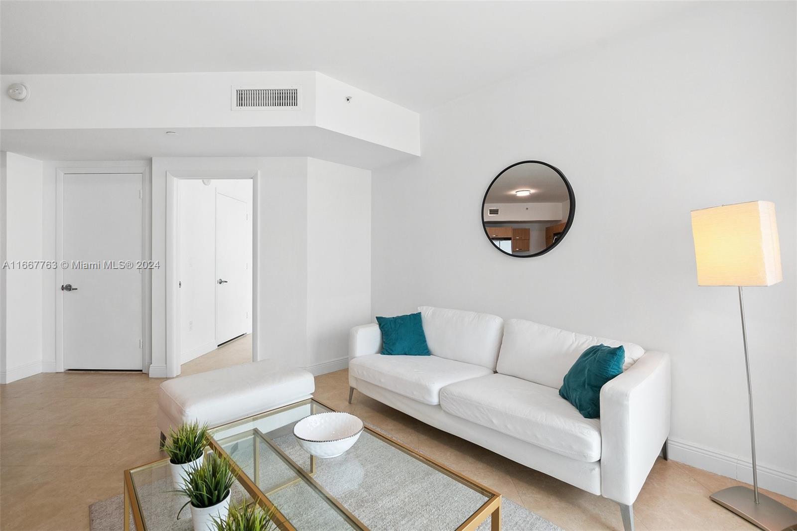 350 S Miami Ave #1811, Miami FL 33130