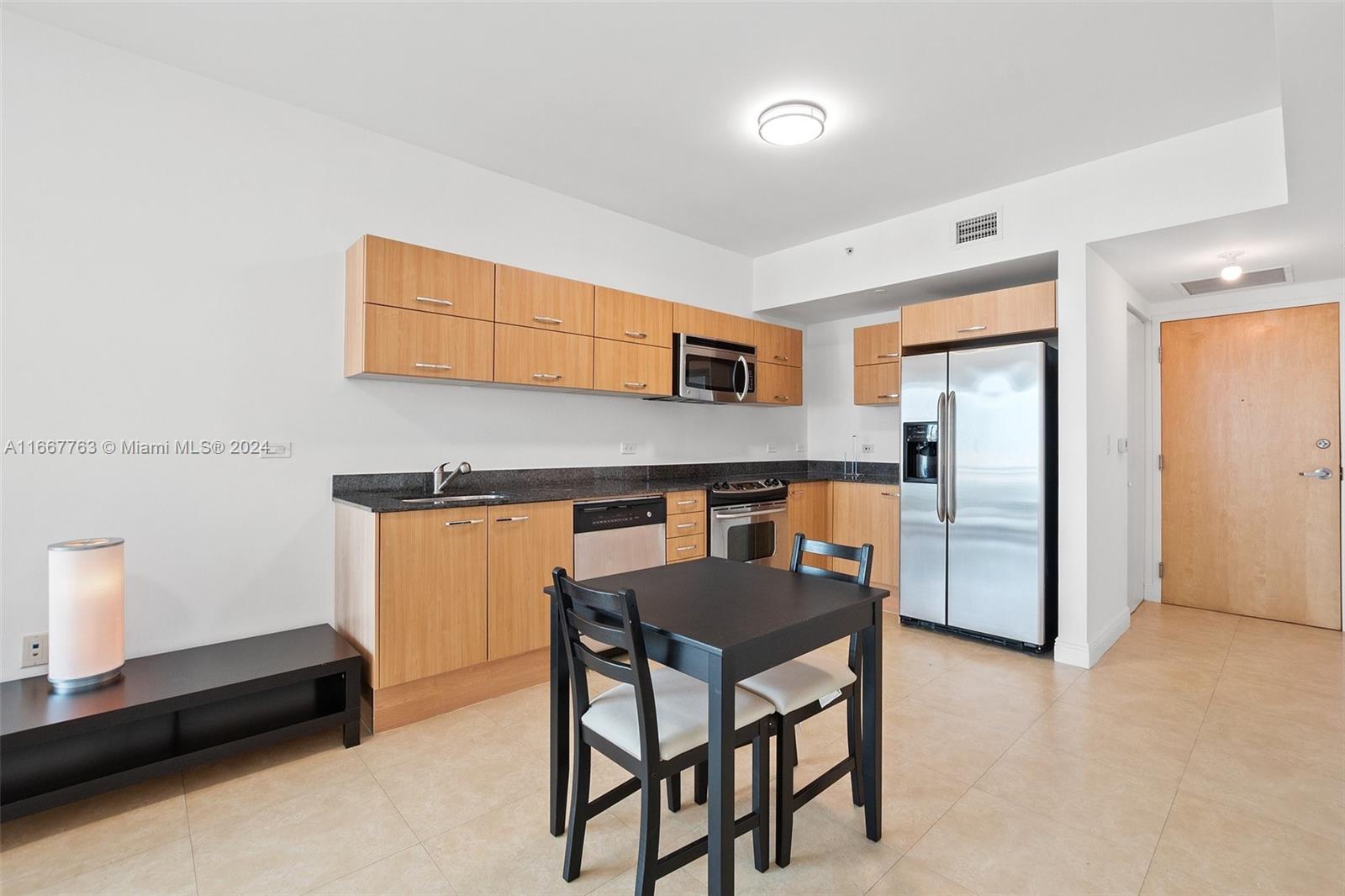 350 S Miami Ave #1811, Miami FL 33130